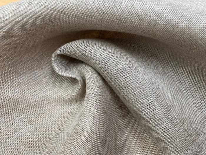 Fabric whose name is french for cloth