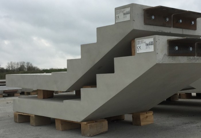 A cast in place monolithic concrete building is